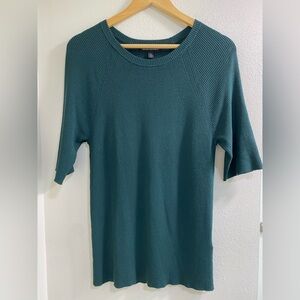 Banana Republic Ribbed Elbow-Sleeve T-Shirt Size X Large Deep Green Stretch Fit